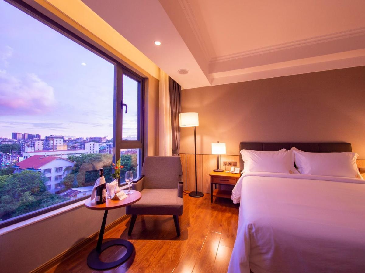 Prince Hotel Yangon Exterior photo