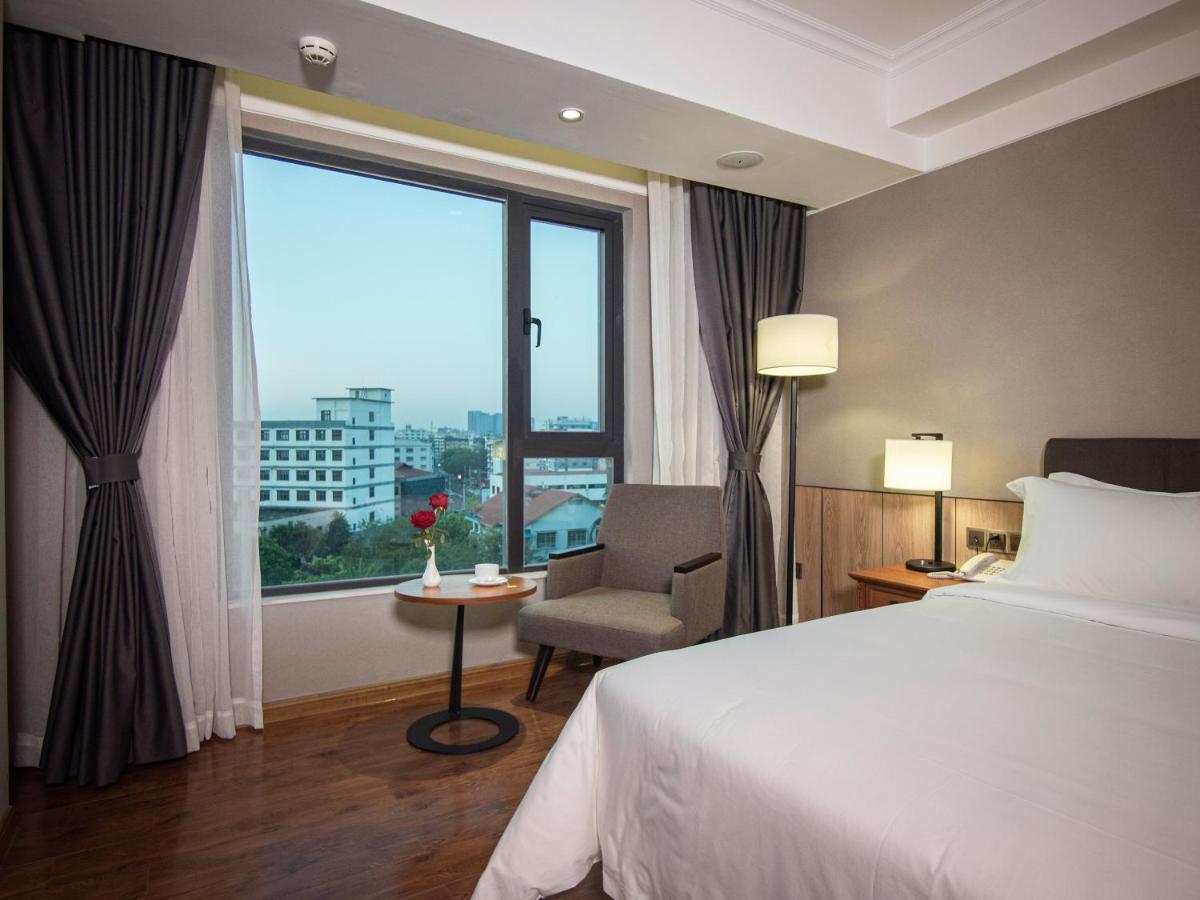 Prince Hotel Yangon Exterior photo